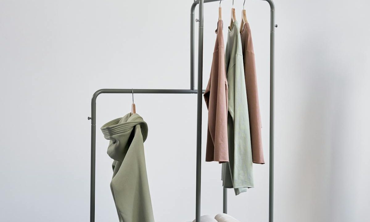 How to Build a Capsule Wardrobe: The Complete Beginner’s Guide