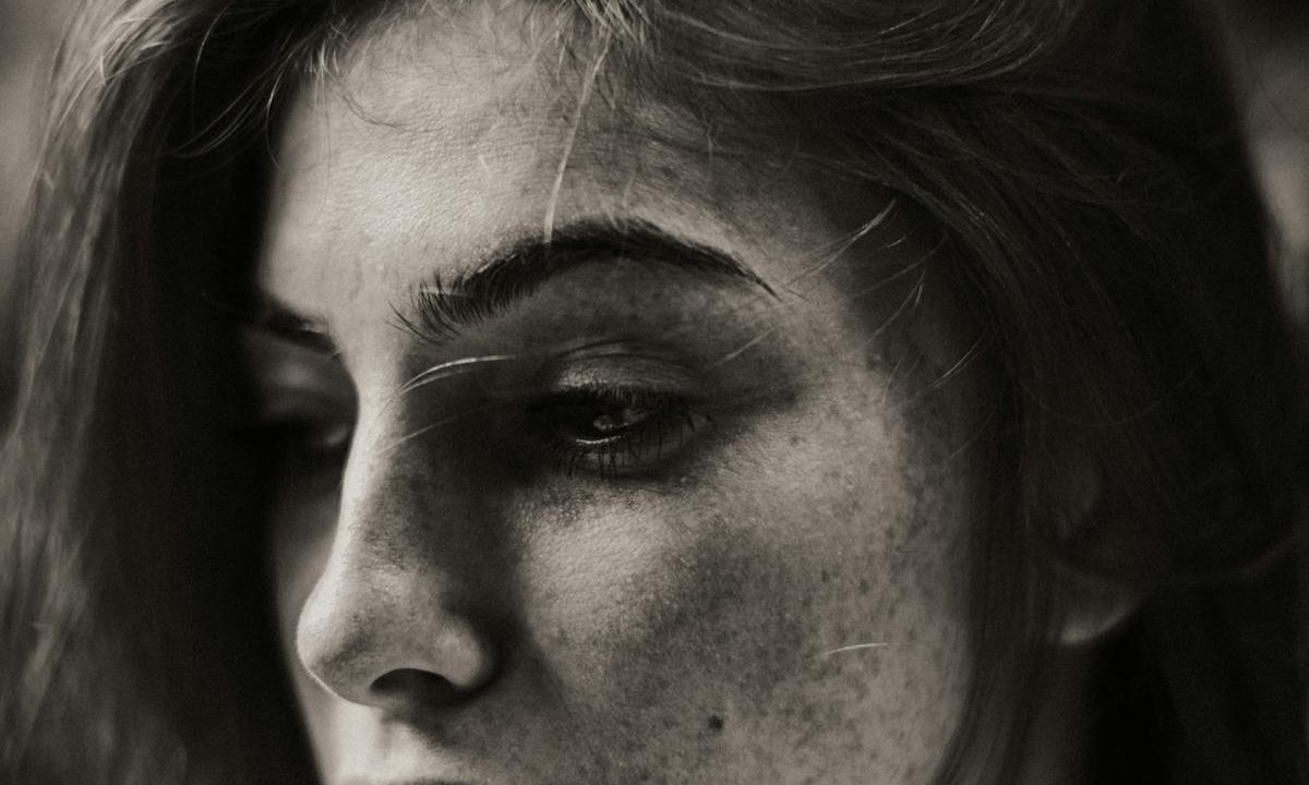 No-Makeup Makeup Look: A Step-by-Step Tutorial for Everyday Skin
